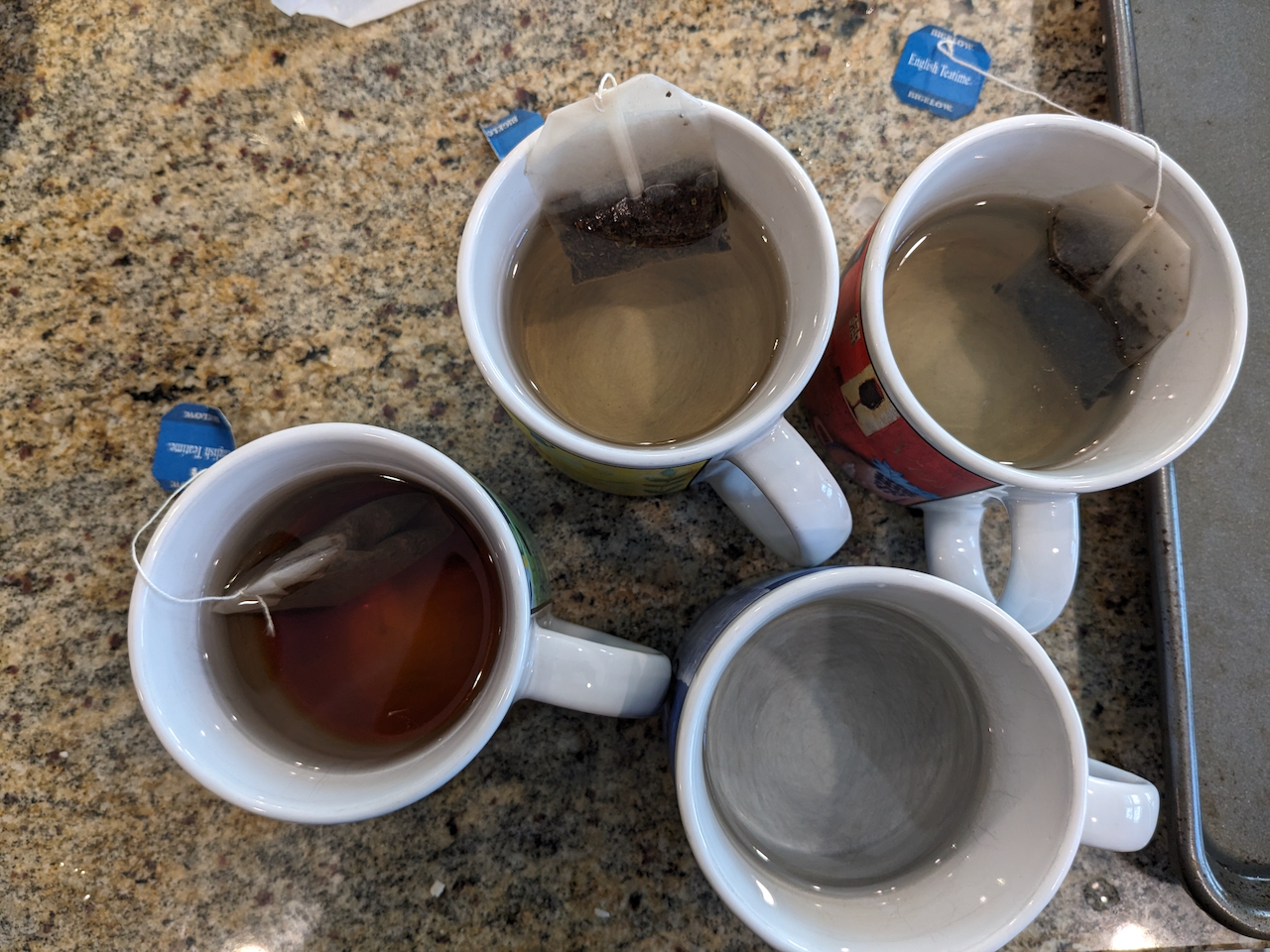 Tea diffusing in cups